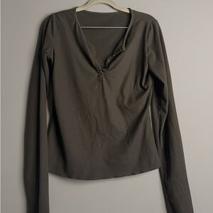 Dazy Black Ribbed Henley Top – Tagged XXL (Fits S/M)